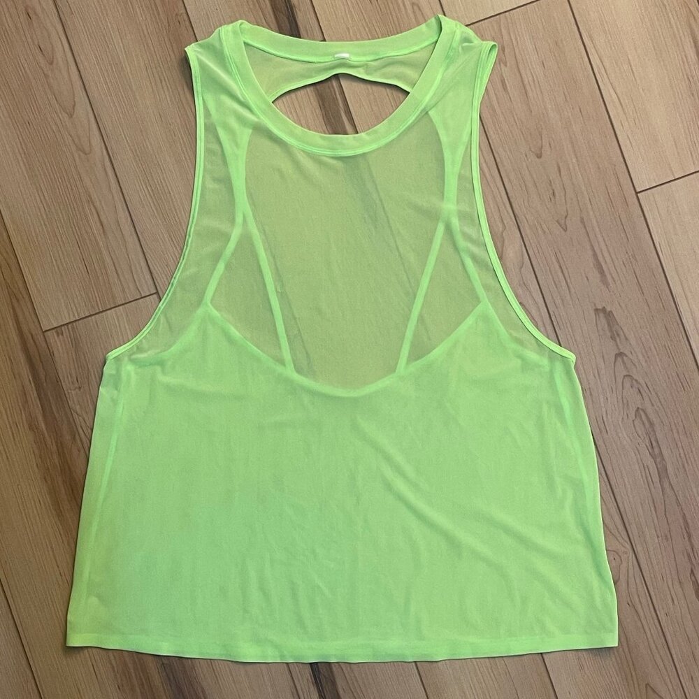 Lululemon Chase Me Tank 2017 Seawheeze Zippy Green